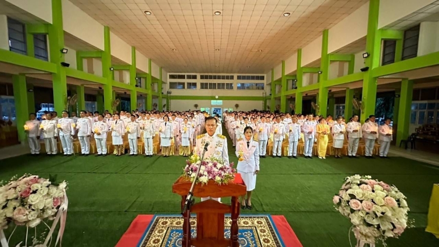 เนื่องในโอกาสอันเป็นมหามงคลเฉลิมพระชนมพรรษา 6 รอบ 72 พรรษา พระบาทสมเด็จพระปรเมนทรรามาธิบดีศรีสินทรมหามหาวชิราลงกรณ มหิศรภูมิพลราชวรางกูร กิติสิริสมบูรณ์อดุลยเดช สยามินทราธิเบศรราชวโรดม บรมนาถบพิตร พระวชิรเกล้าเจ้าอยู่หัว แห่งมหาจักรีบรมราชวงศ์  ✨ ข้า