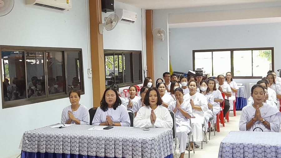 องค์การบริหารส่วนตำบลคอนสาย จัดโครงการอบรมคุณธรรม จริยธรรม ในการปฏิบัติราชการ โดยมี นายทองคำ  มีหิริ นายกองค์การบริหารส่วนตำบล เป็นประธานในพิธีฯ ในการเปิดโครงการฯดังกล่าว และมี สมาชิกสภาตำบล พร้อมด้วยข้าราชการพนักงาน ครูผู้ดูแลเด็ก เข้าร่วมโครงการฯ ณ