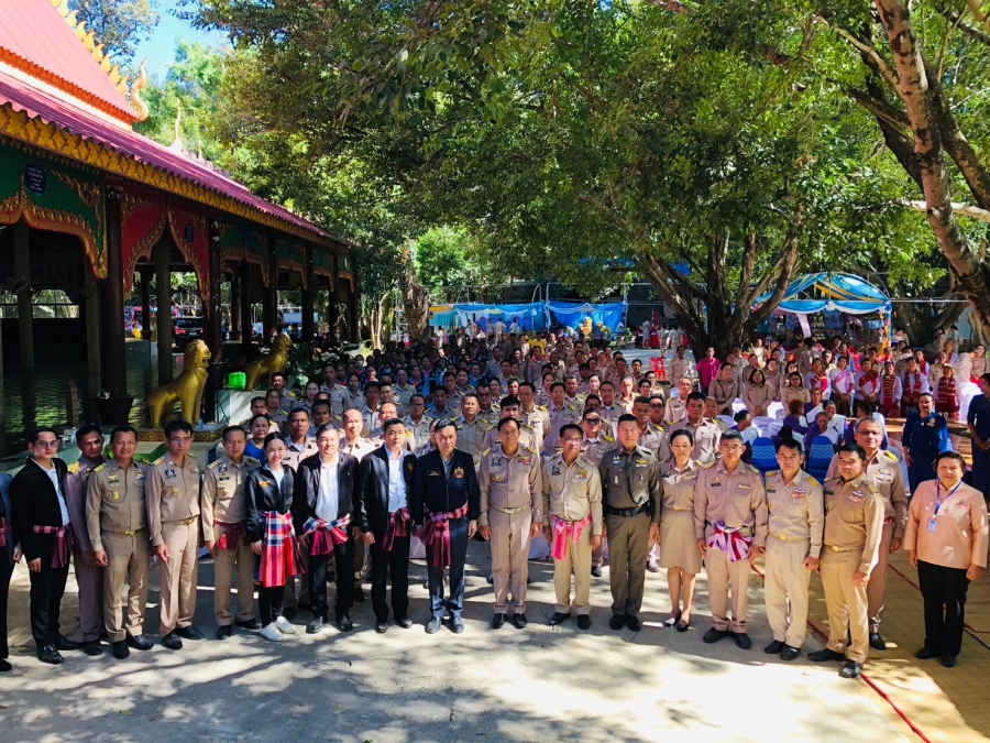 วันที่  17  ธันวาคม  พ.ศ. 2566 องค์การบริหารส่วนตำบลคอนสาย นำโดยนายทองคำ มีหิริ นายกองค์การบริหารส่วนตำบล ในนามเจ้าภาพด้านสถานที่ มีความยินดีเป็นอย่างยิ่งที่ได้รับมอบหมายให้เป็นแม่งาน ในด้านให้การต้อนรับในการลงพื้นที่ของ นายทรงศักดิ์ ทองศรี รัฐมนตรีช